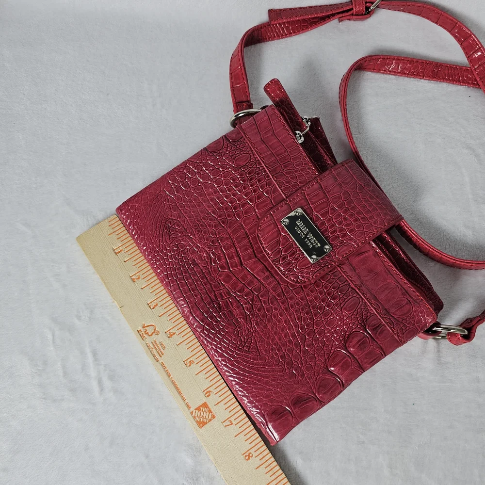 Nine West Red Mock Croc Faux Leather Crossbody Bag Purse Adjustable Strap